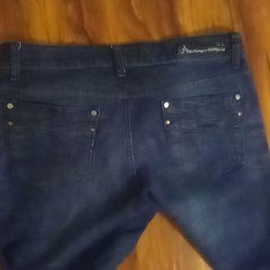 Leo women's 13 Capri